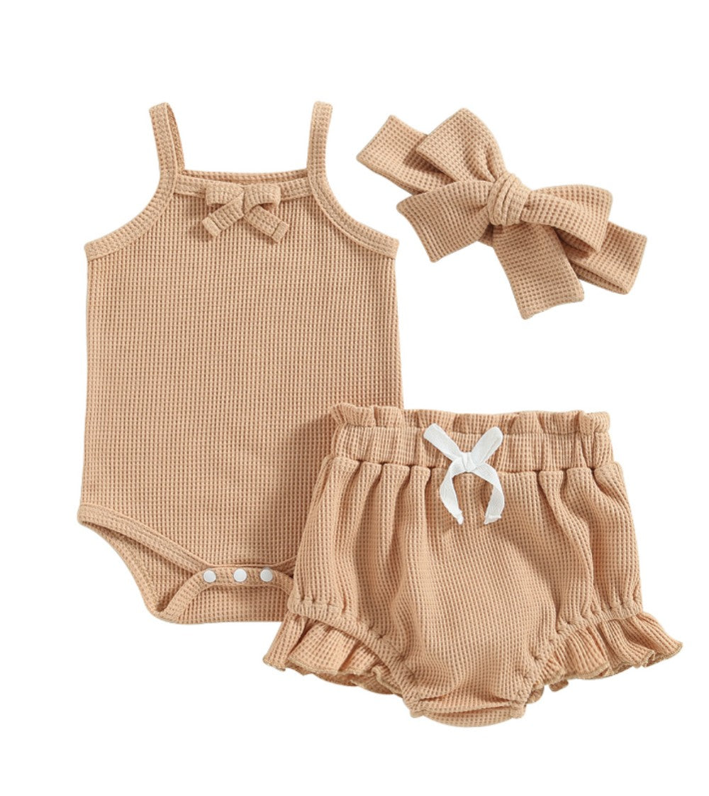 Vintage Style Baby Bodysuit, Shorts & Hairband Bow Set Cafe Latte